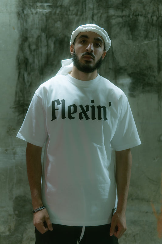 FLEXIN’ WHITE OG TEE